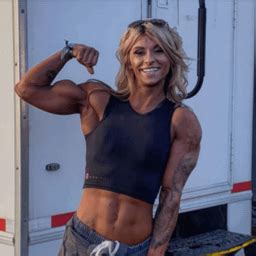 Monalita : r/MuscleWorship